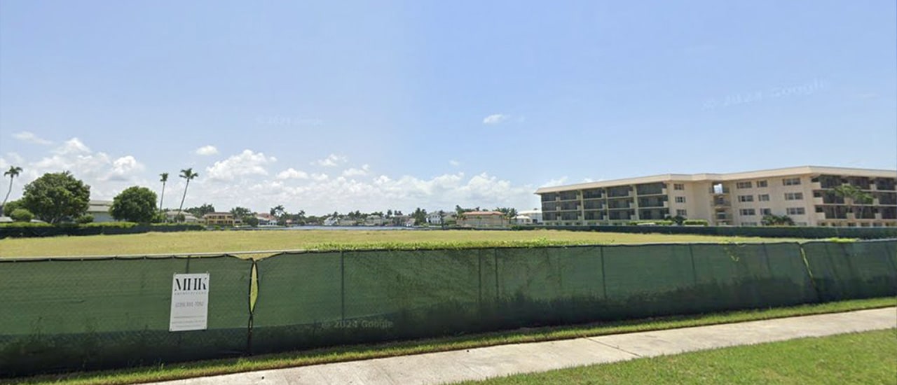 Naples COndo Site